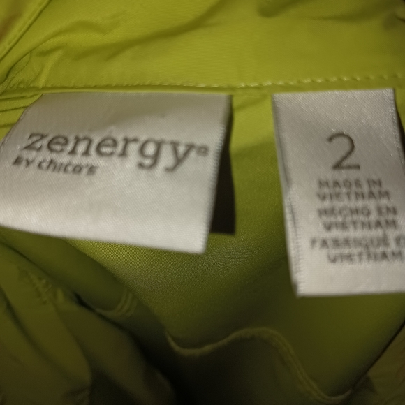 Zynergy by Chico Lightweight Windbreaker - Picture 3 of 5